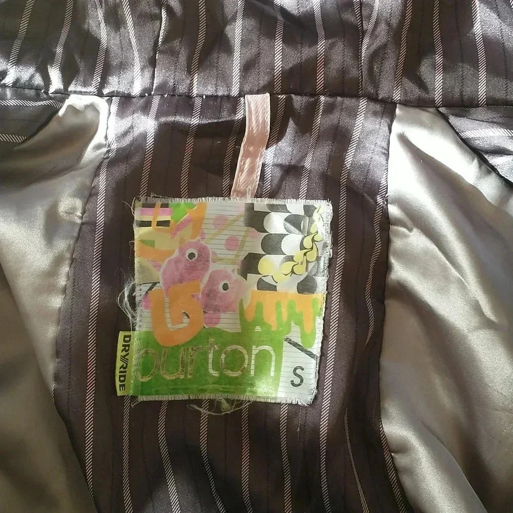 Used Burton Women's Jacket - Picture 14 of 16